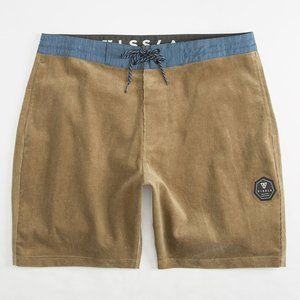 Mens Tilly's Corduroy Shorts, Large, NEW